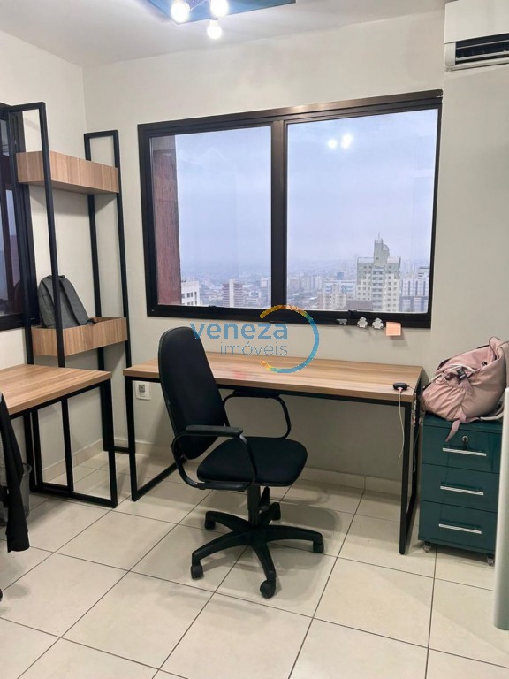 Sala para venda no Centro em Londrina com 60m² por R$ 175.000,00