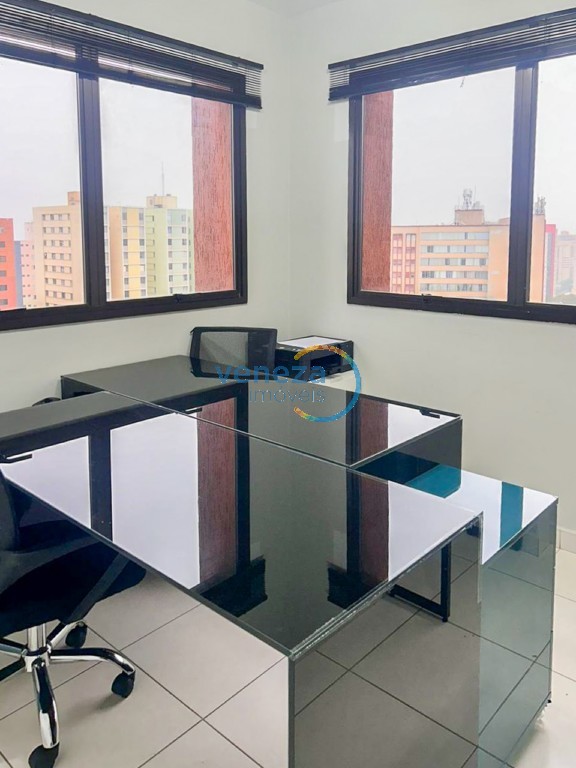Sala à venda no bairro Centro de Londrina com 40m<sup>2</sup> útil, 1 vaga de garagem