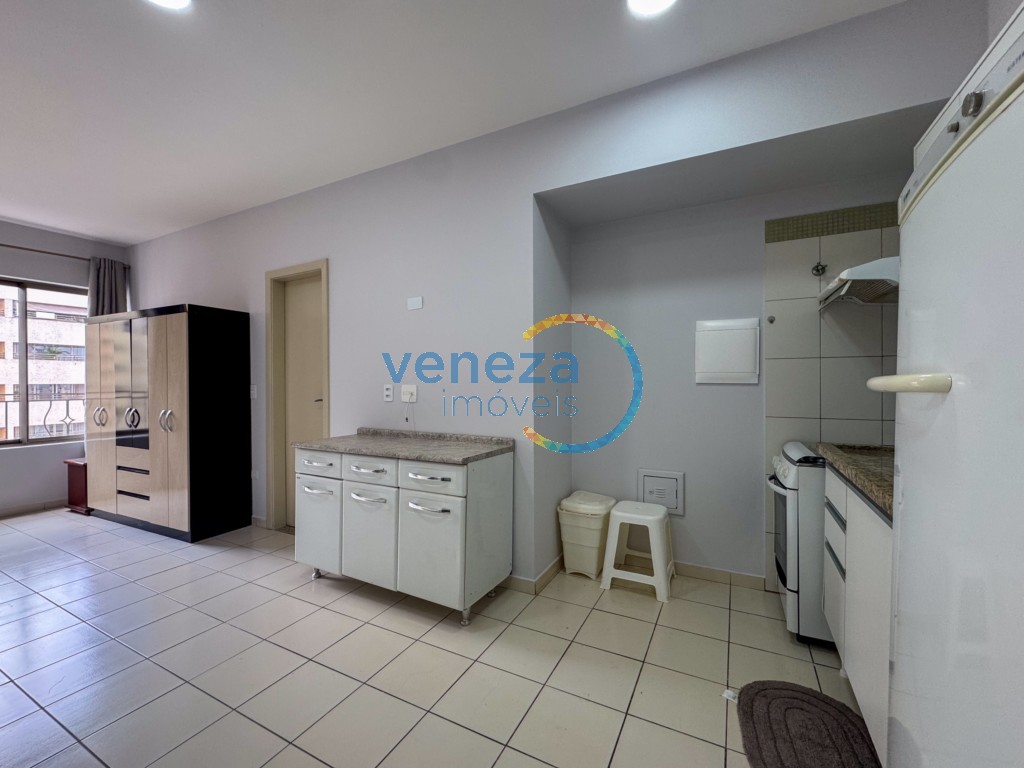 Apartamento para locação no bairro Centro de Londrina com 29.04m<sup>2</sup> útil, 1 quarto