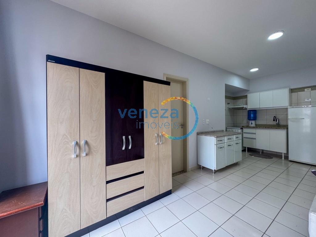 Apartamento para locação no bairro Centro de Londrina com 29.04m<sup>2</sup> útil, 1 quarto