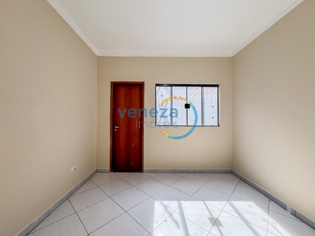 Casa Residencial à venda no bairro Alpes de Londrina com 80.61m<sup>2</sup> útil, 2 quartos, 2 vagas de garagem