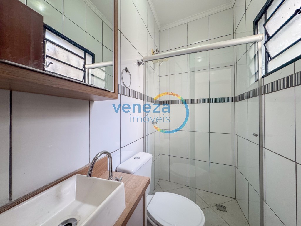 Casa Residencial à venda no bairro Alpes de Londrina com 80.61m<sup>2</sup> útil, 2 quartos, 2 vagas de garagem