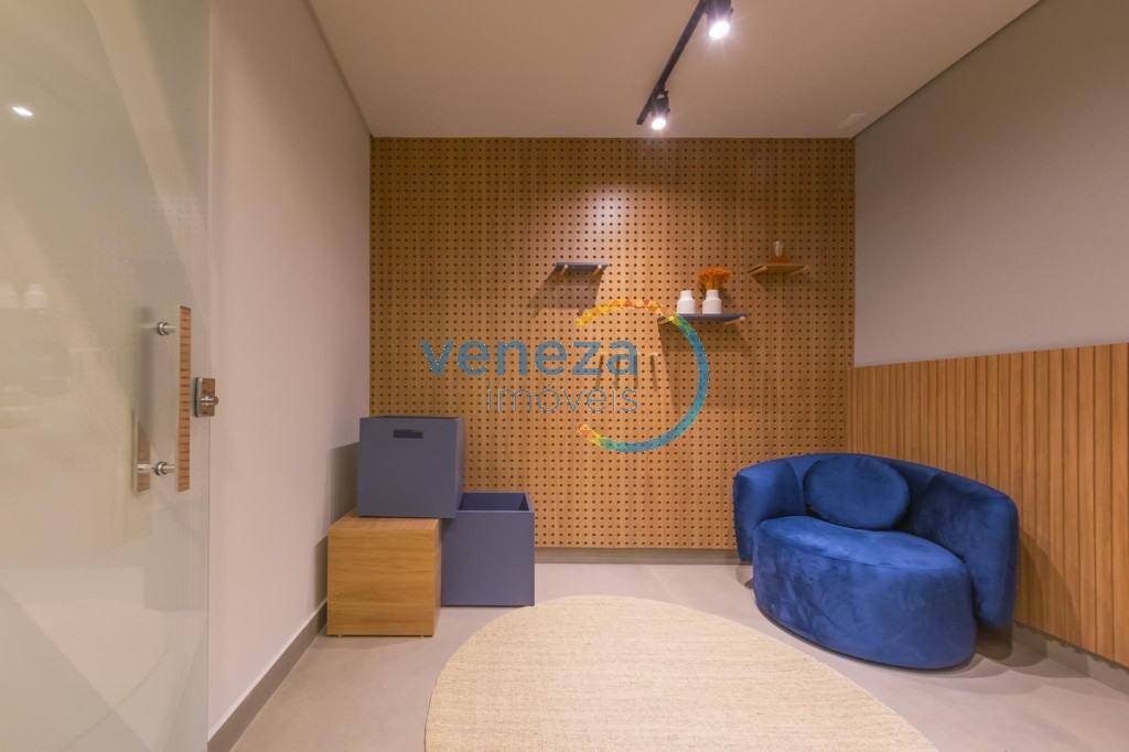 Apartamento à venda no bairro Vale dos Tucanos de Londrina com 51m<sup>2</sup> útil, 2 quartos, 1 vaga de garagem