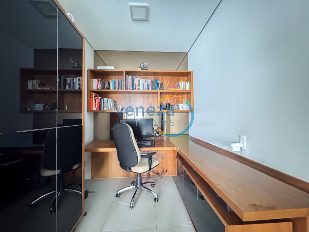 Apartamento à venda no bairro Gleba Palhano de Londrina com 182.49m<sup>2</sup> útil, 4 quartos, 3 vagas de garagem