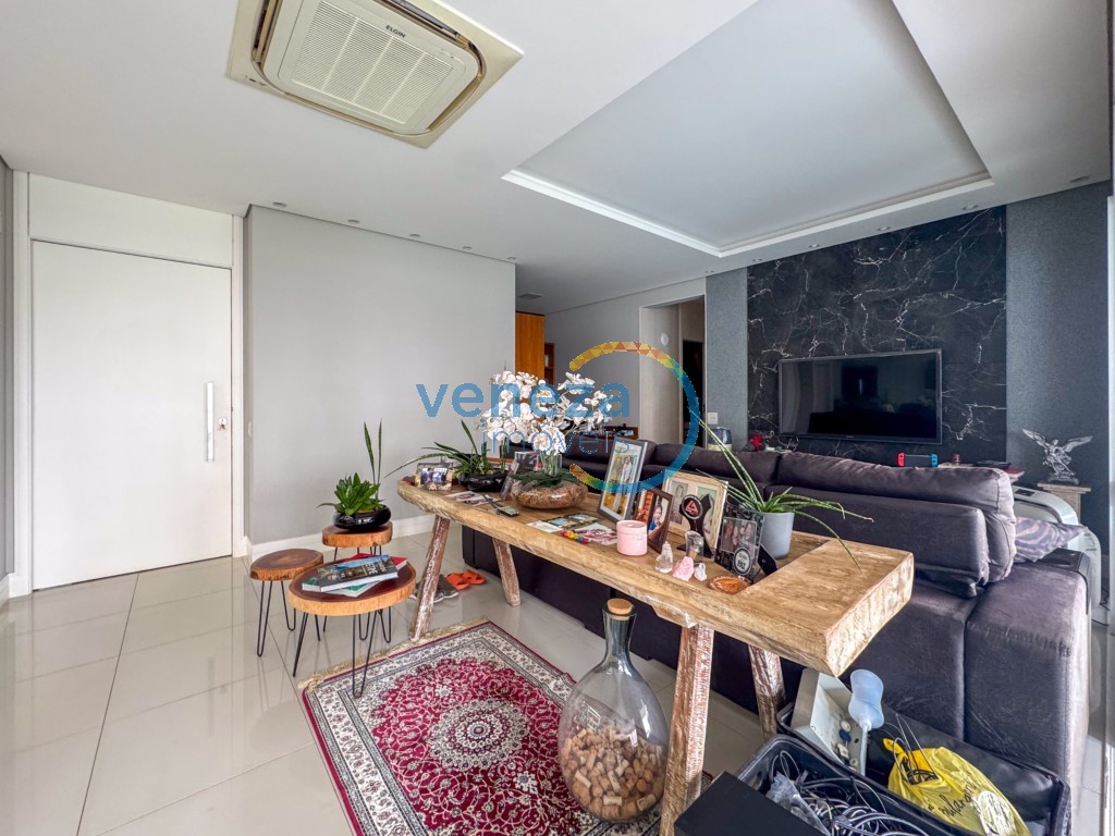 Apartamento à venda no bairro Gleba Palhano de Londrina com 182.49m<sup>2</sup> útil, 4 quartos, 3 vagas de garagem