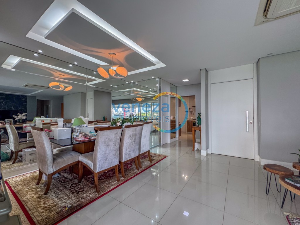 Apartamento à venda no bairro Gleba Palhano de Londrina com 182.49m<sup>2</sup> útil, 4 quartos, 3 vagas de garagem