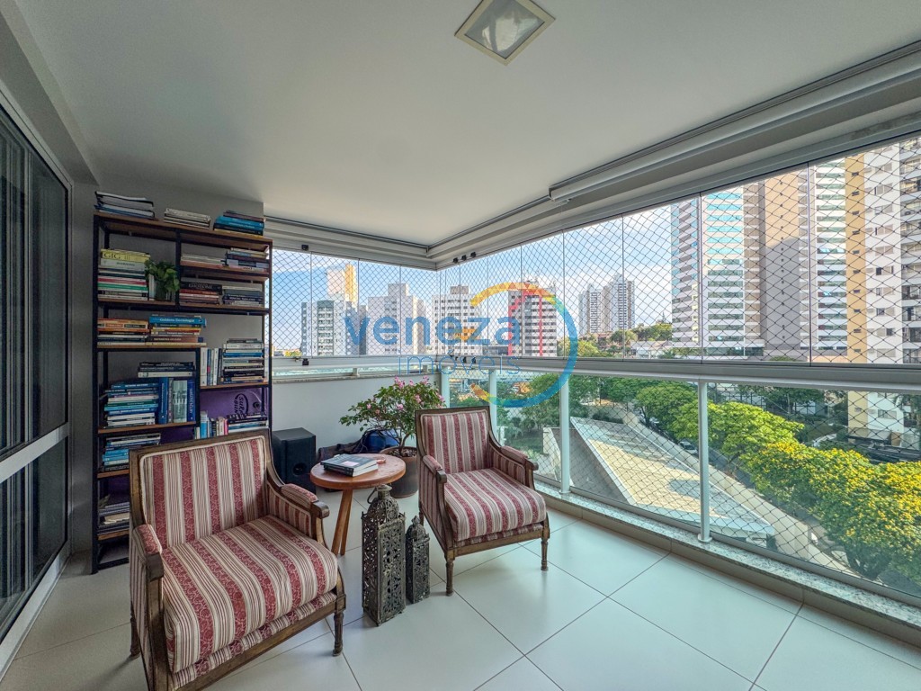 Apartamento à venda no bairro Gleba Palhano de Londrina com 182.49m<sup>2</sup> útil, 4 quartos, 3 vagas de garagem