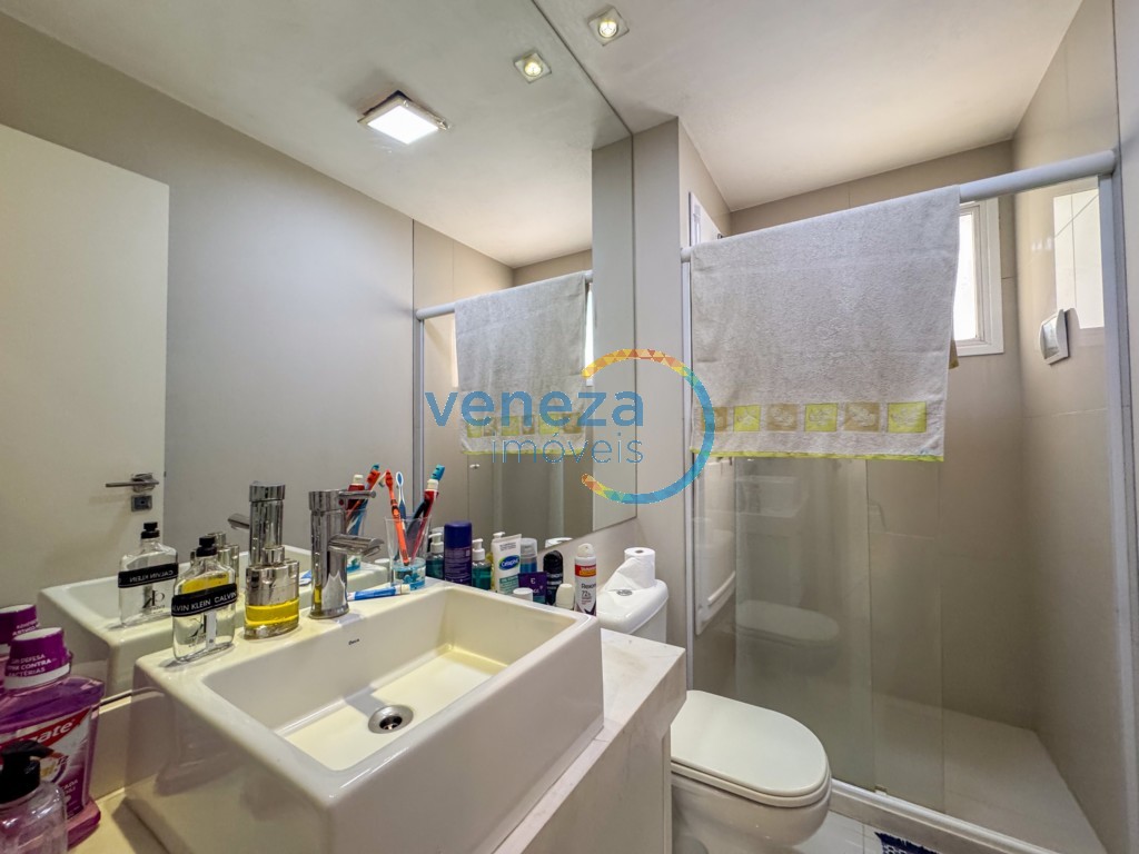 Apartamento à venda no bairro Gleba Palhano de Londrina com 182.49m<sup>2</sup> útil, 4 quartos, 3 vagas de garagem