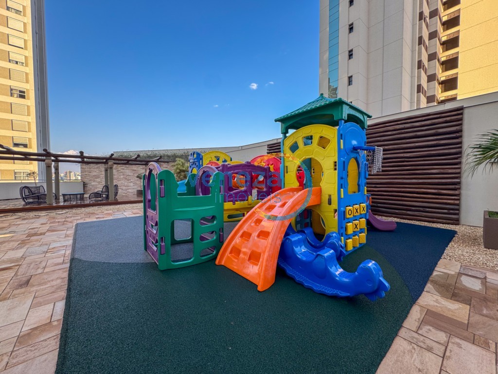 Apartamento à venda no bairro Gleba Palhano de Londrina com 182.49m<sup>2</sup> útil, 4 quartos, 3 vagas de garagem