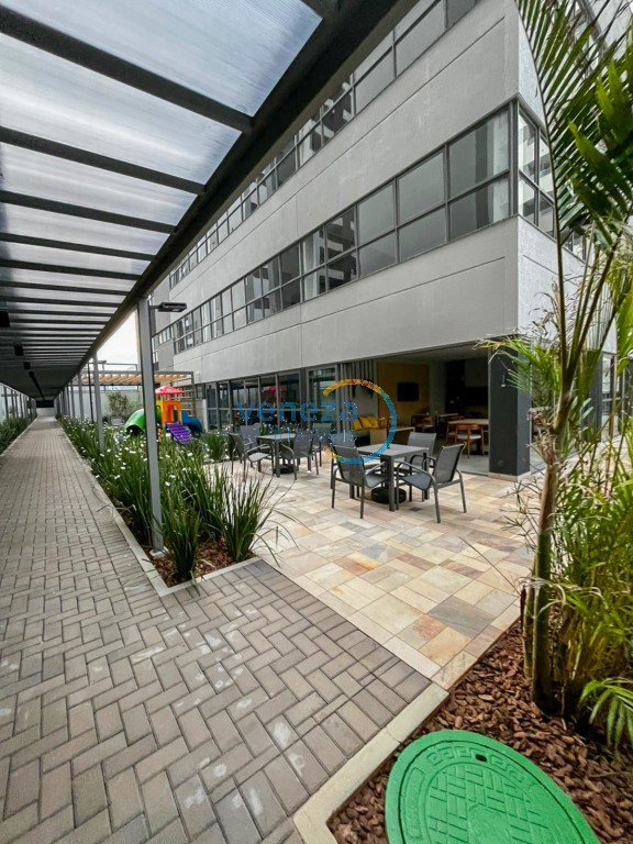 Apartamento à venda no bairro Aurora de Londrina com 51m<sup>2</sup> útil, 2 quartos, 1 vaga de garagem