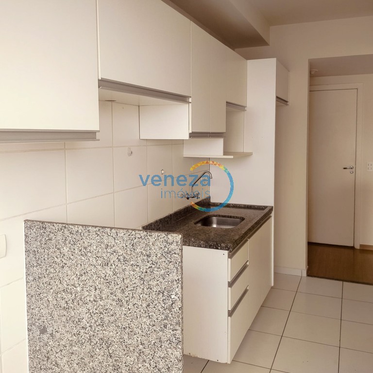 Apartamento para locação no bairro Jose Lazaro Gouvea de Londrina com 69.89m<sup>2</sup> útil, 3 quartos, 1 vaga de garagem