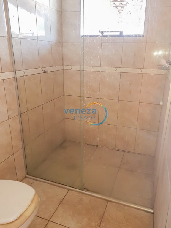 Casa Residencial à venda no bairro Barbeta de Londrina com 100m<sup>2</sup> útil, 3 quartos, 1 vaga de garagem