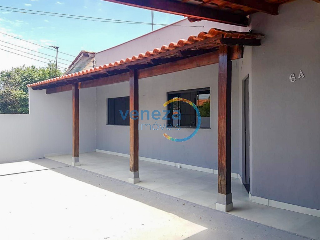 Casa Residencial à venda no bairro Barbeta de Londrina com 100m<sup>2</sup> útil, 3 quartos, 1 vaga de garagem