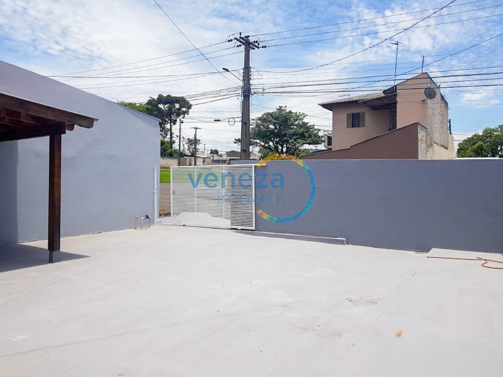 Casa Residencial à venda no bairro Barbeta de Londrina com 100m<sup>2</sup> útil, 3 quartos, 1 vaga de garagem