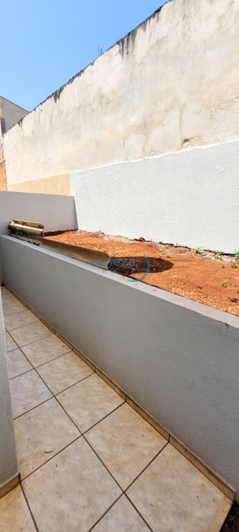 Casa Residencial à venda no bairro Vila Romana de Ibipora com 55m<sup>2</sup> útil, 2 quartos, 1 vaga de garagem