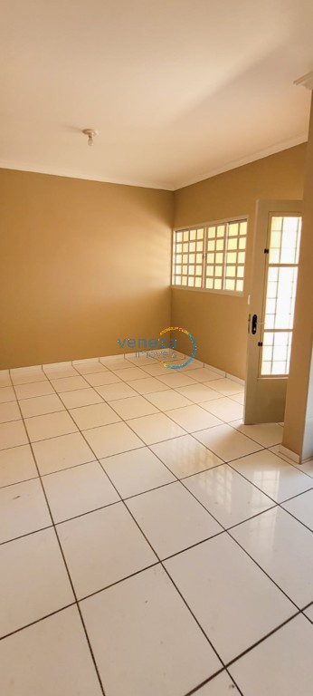 Casa Residencial à venda no bairro Vila Romana de Ibipora com 55m<sup>2</sup> útil, 2 quartos, 1 vaga de garagem