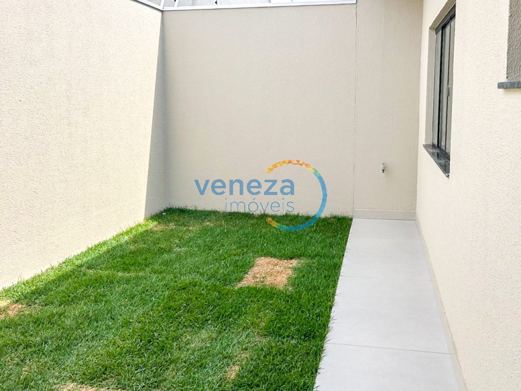 Casa Residencial à venda no bairro Maria Luiza de Londrina com 77m<sup>2</sup> útil, 2 quartos, 1 vaga de garagem