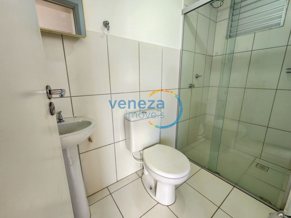 Apartamento à venda no bairro Nacoes Unidas de Londrina com 46.77m<sup>2</sup> útil, 2 quartos, 1 vaga de garagem