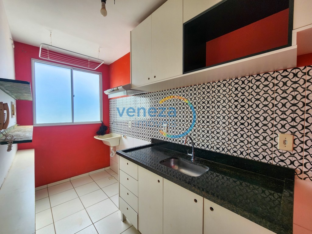 Apartamento à venda no bairro Nacoes Unidas de Londrina com 46.77m<sup>2</sup> útil, 2 quartos, 1 vaga de garagem