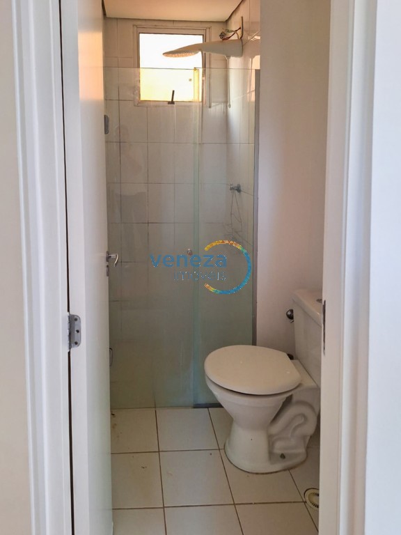 Apartamento à venda no bairro Hipica de Londrina com 40.91m<sup>2</sup> útil, 2 quartos, 1 vaga de garagem