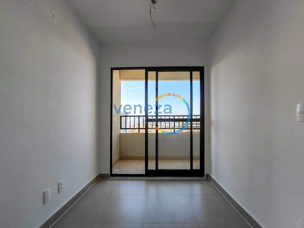 Apartamento à venda no bairro Jamaica de Londrina com 56.54m<sup>2</sup> útil, 2 quartos, 1 vaga de garagem