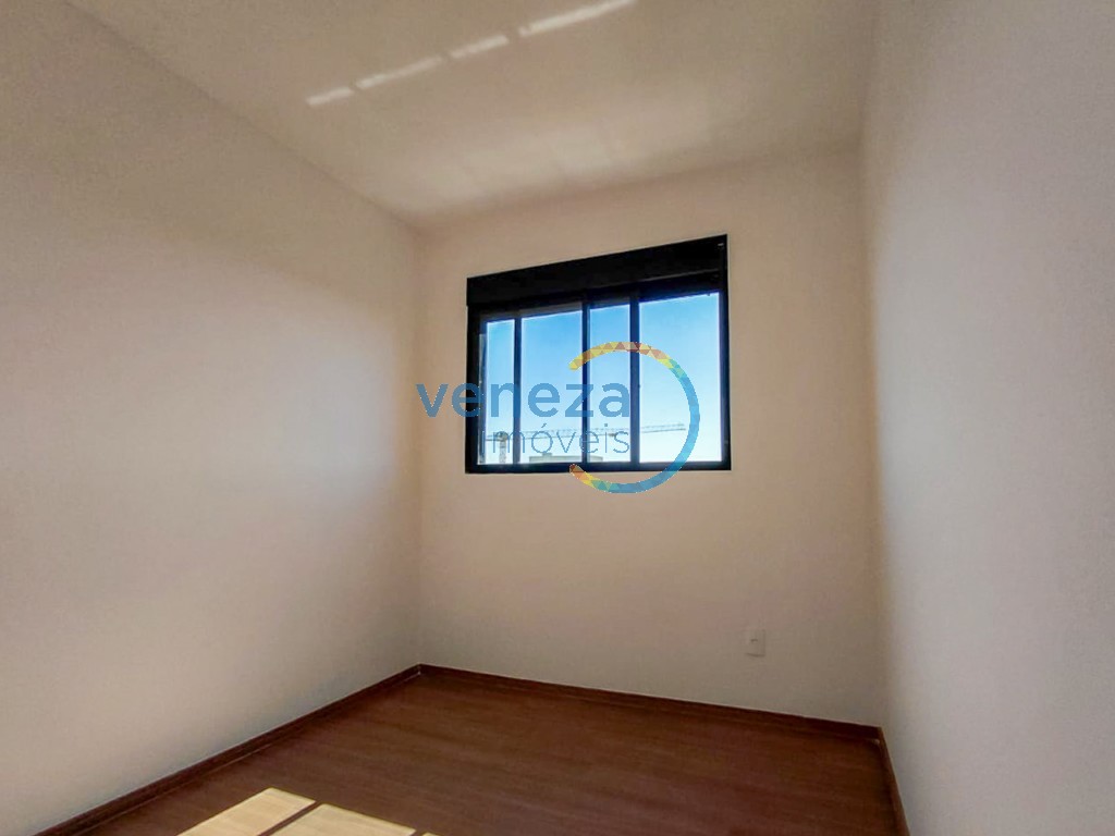 Apartamento à venda no bairro Jamaica de Londrina com 56.54m<sup>2</sup> útil, 2 quartos, 1 vaga de garagem