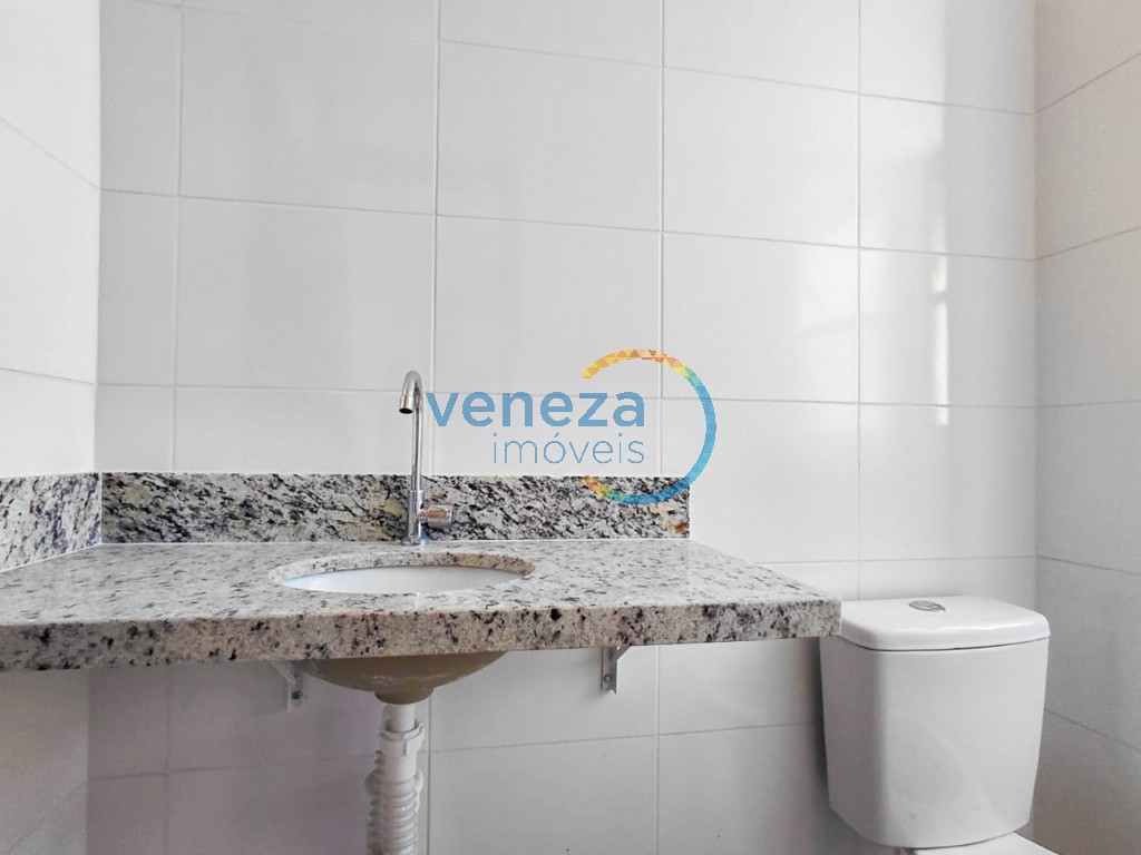 Apartamento à venda no bairro Jamaica de Londrina com 56.54m<sup>2</sup> útil, 2 quartos, 1 vaga de garagem