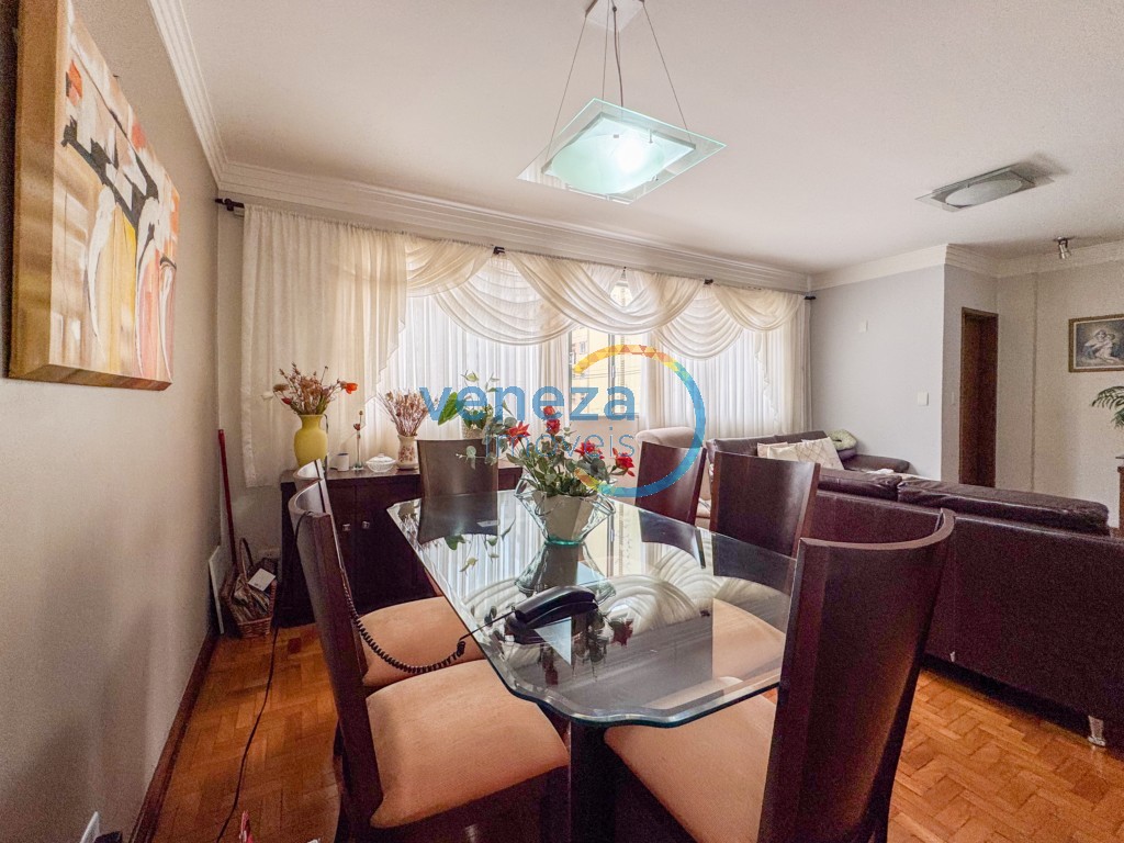 Apartamento à venda no bairro Centro de Londrina com 115m<sup>2</sup> útil, 3 quartos, 1 vaga de garagem