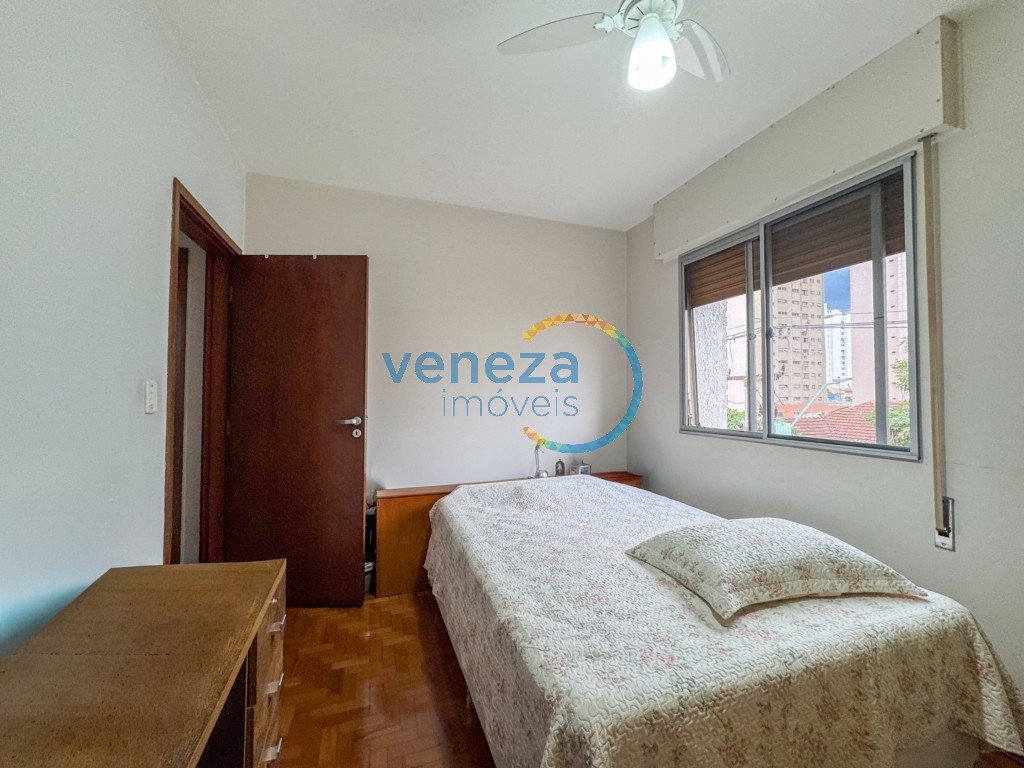 Apartamento à venda no bairro Centro de Londrina com 115m<sup>2</sup> útil, 3 quartos, 1 vaga de garagem