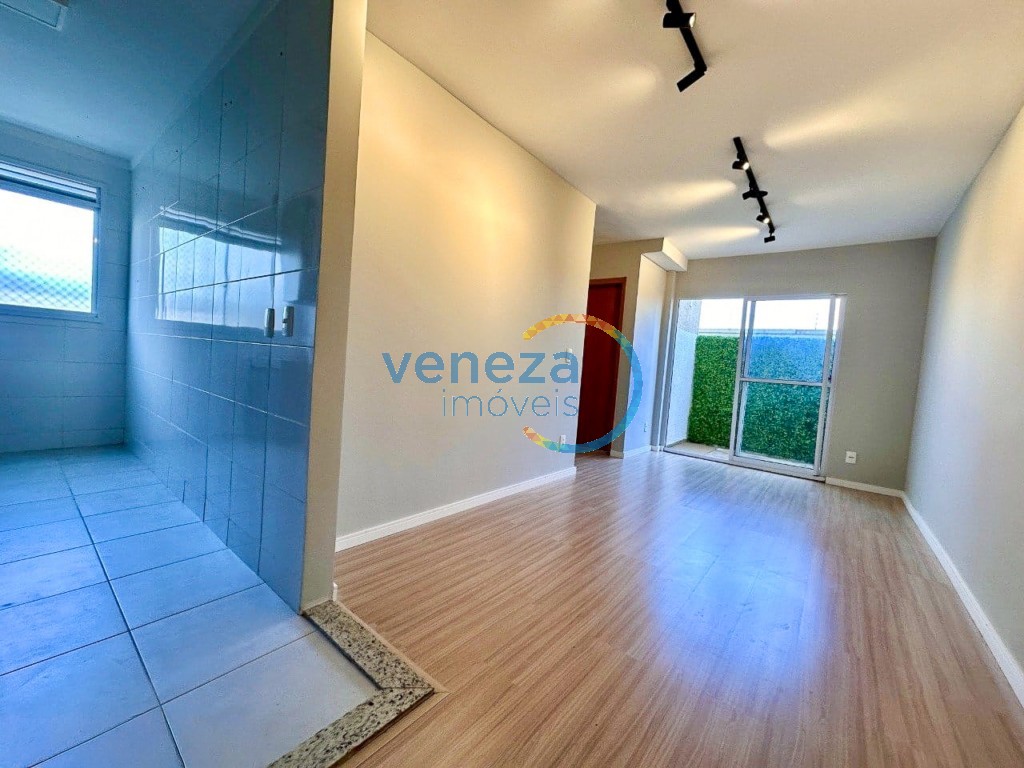 Apartamento para locação no bairro Cidade Industrial II de Londrina com 46m<sup>2</sup> útil, 2 quartos, 1 vaga de garagem