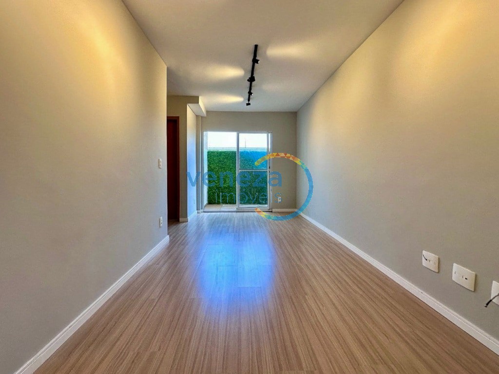 Apartamento para locação no bairro Cidade Industrial II de Londrina com 46m<sup>2</sup> útil, 2 quartos, 1 vaga de garagem