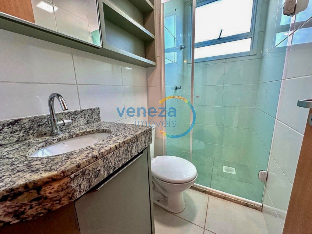 Apartamento para locação no bairro Cidade Industrial II de Londrina com 46m<sup>2</sup> útil, 2 quartos, 1 vaga de garagem