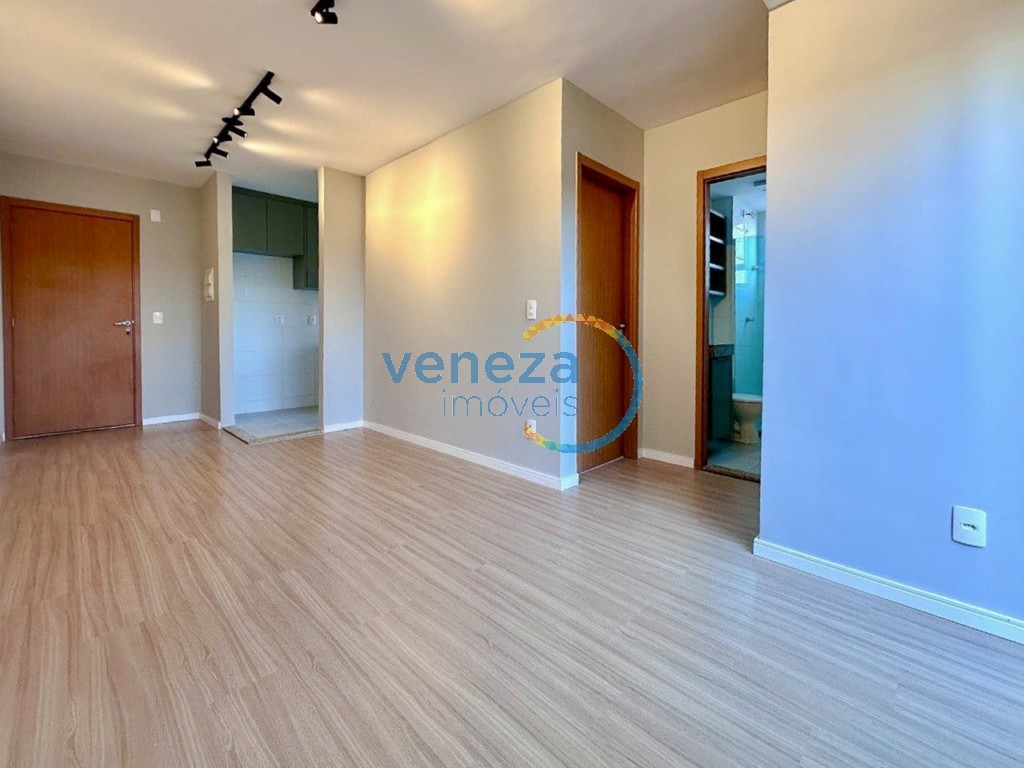 Apartamento à venda no bairro Cidade Industrial II de Londrina com 46m<sup>2</sup> útil, 2 quartos, 1 vaga de garagem
