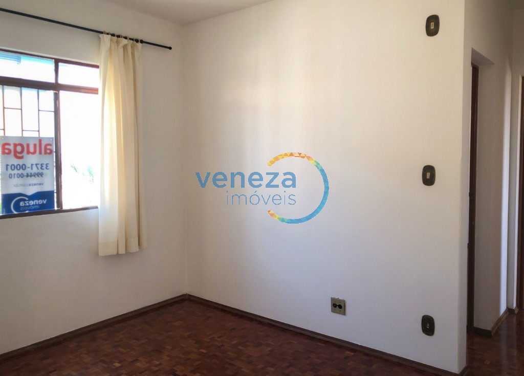 Apartamento à venda no bairro Agari de Londrina com 42m<sup>2</sup> útil, 2 quartos, 1 vaga de garagem