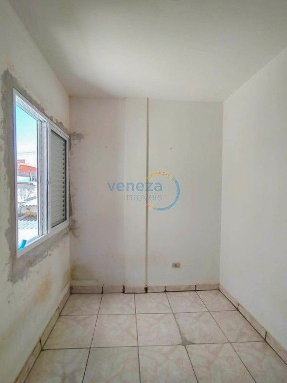 Apartamento à venda no bairro Dom Bosco de Londrina com 85.67m<sup>2</sup> útil, 4 quartos, 1 vaga de garagem