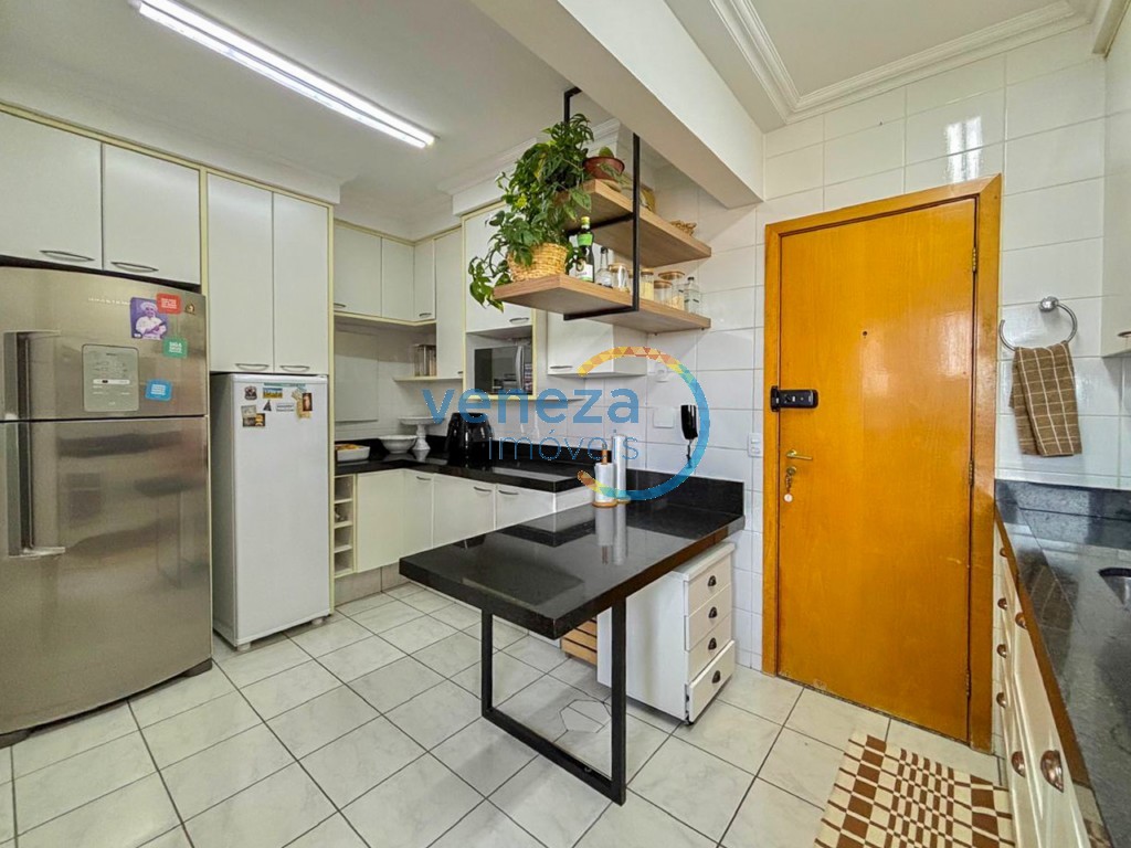 Apartamento à venda no bairro Gleba Palhano de Londrina com 113m<sup>2</sup> útil, 3 quartos, 2 vagas de garagem