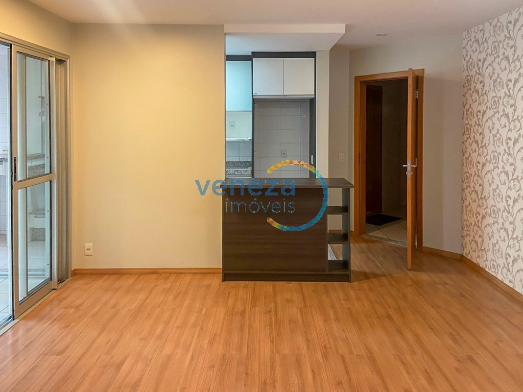 Apartamento à venda no bairro Gleba Fazenda Palhano de Londrina com 73m<sup>2</sup> útil, 2 quartos, 1 vaga de garagem