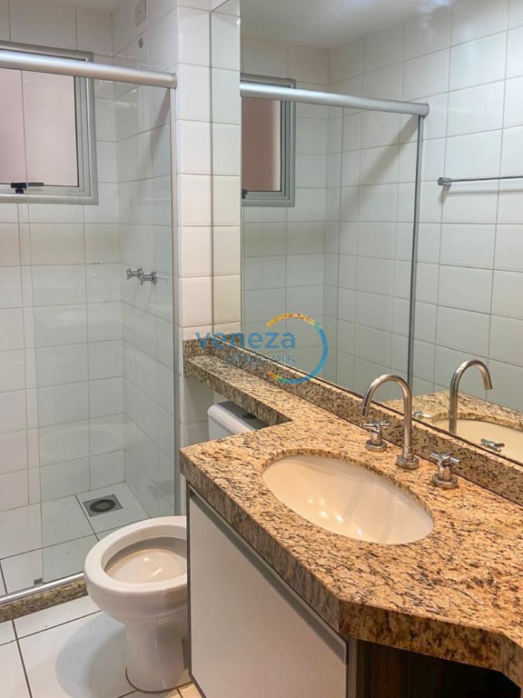 Apartamento à venda no bairro Gleba Fazenda Palhano de Londrina com 73m<sup>2</sup> útil, 2 quartos, 1 vaga de garagem