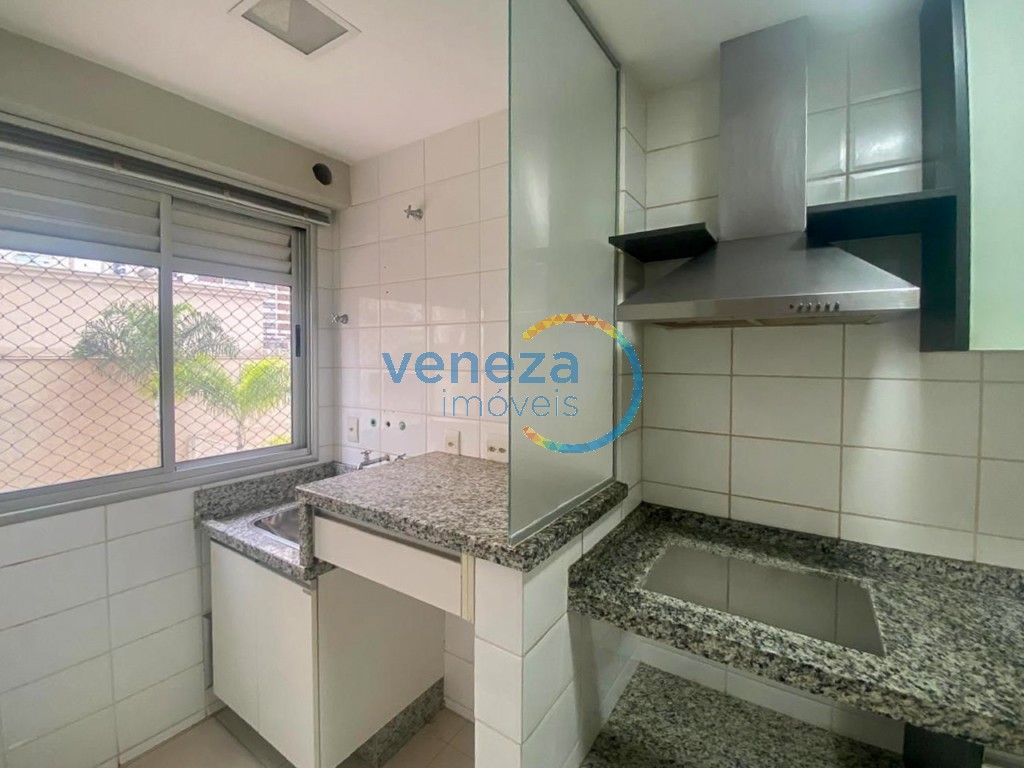 Apartamento à venda no bairro Gleba Fazenda Palhano de Londrina com 73m<sup>2</sup> útil, 2 quartos, 1 vaga de garagem