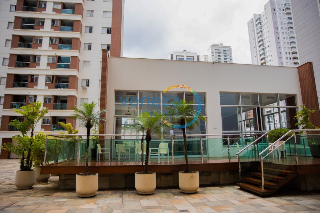 Apartamento à venda no bairro Gleba Fazenda Palhano de Londrina com 73m<sup>2</sup> útil, 2 quartos, 1 vaga de garagem