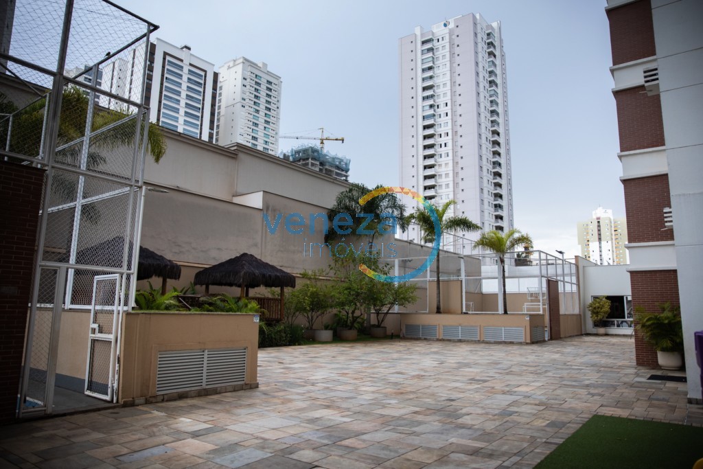 Apartamento à venda no bairro Gleba Fazenda Palhano de Londrina com 73m<sup>2</sup> útil, 2 quartos, 1 vaga de garagem
