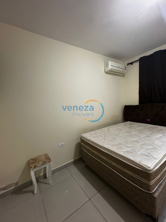 Casa Residencial à venda no bairro Verona de Londrina com 78.37m<sup>2</sup> útil, 2 quartos, 1 vaga de garagem