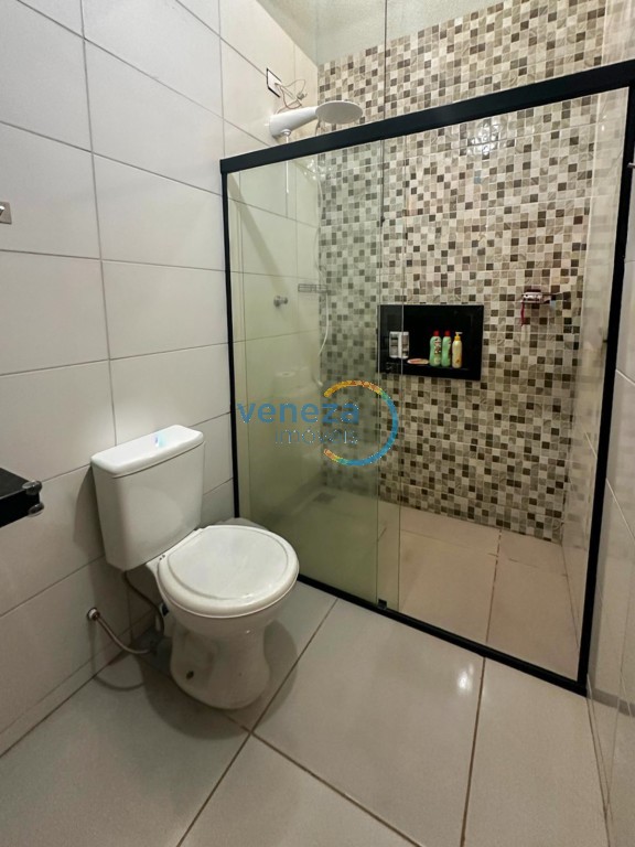 Casa Residencial à venda no bairro Verona de Londrina com 78.37m<sup>2</sup> útil, 2 quartos, 1 vaga de garagem