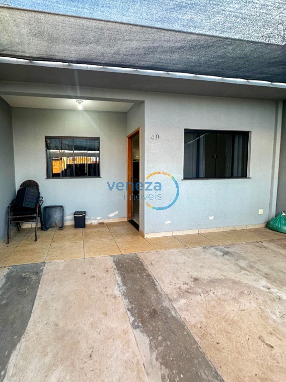 Casa Residencial à venda no bairro Verona de Londrina com 78.37m<sup>2</sup> útil, 2 quartos, 1 vaga de garagem