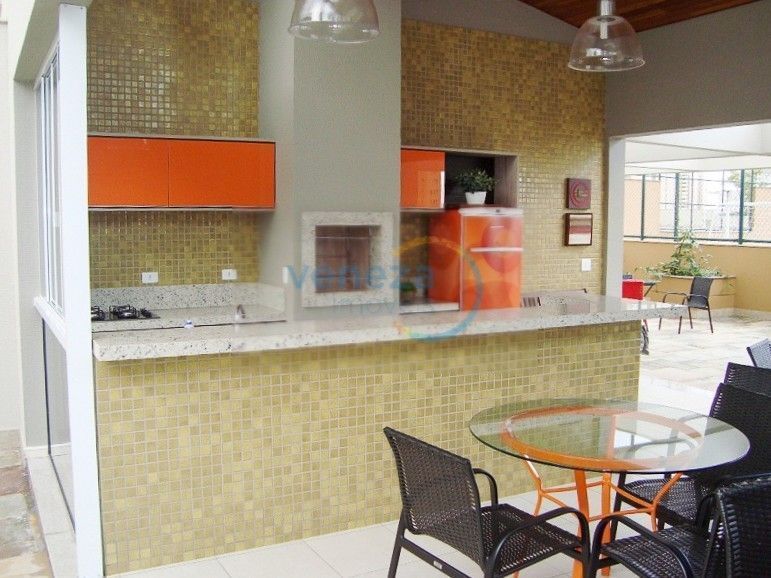 Apartamento à venda no bairro Gleba Palhano de Londrina com 81.1m<sup>2</sup> útil, 3 quartos, 2 vagas de garagem