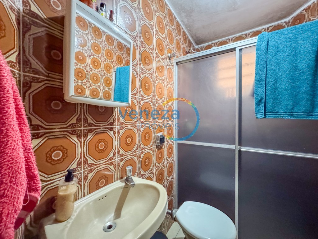 Apartamento à venda no bairro Centro de Londrina com 50.24m<sup>2</sup> útil, 2 quartos