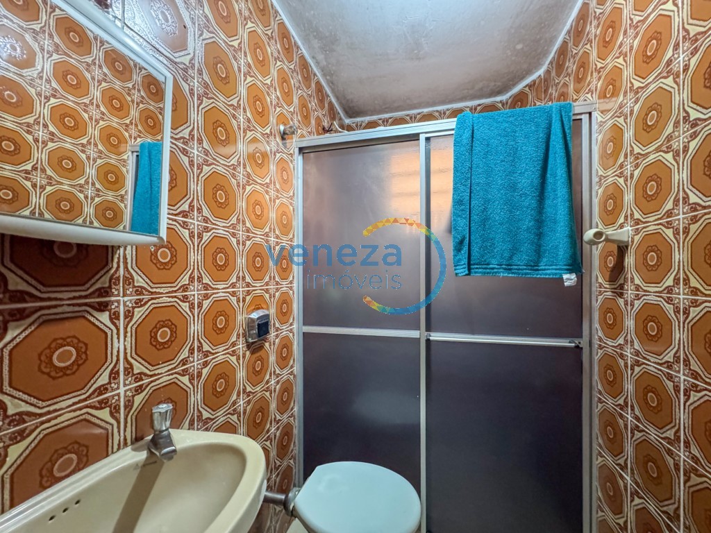 Apartamento à venda no bairro Centro de Londrina com 50.24m<sup>2</sup> útil, 2 quartos