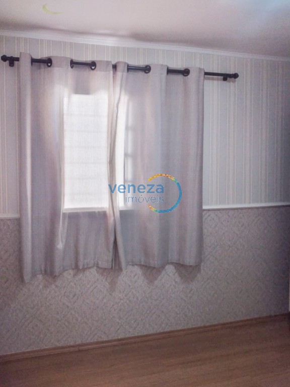 Apartamento à venda no bairro Ouro Verde de Londrina com 45m<sup>2</sup> útil, 2 quartos, 1 vaga de garagem