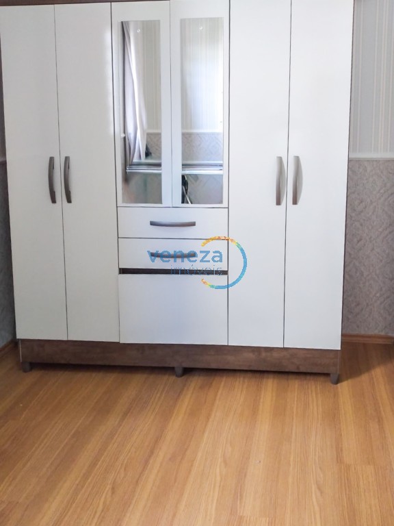 Apartamento à venda no bairro Ouro Verde de Londrina com 45m<sup>2</sup> útil, 2 quartos, 1 vaga de garagem