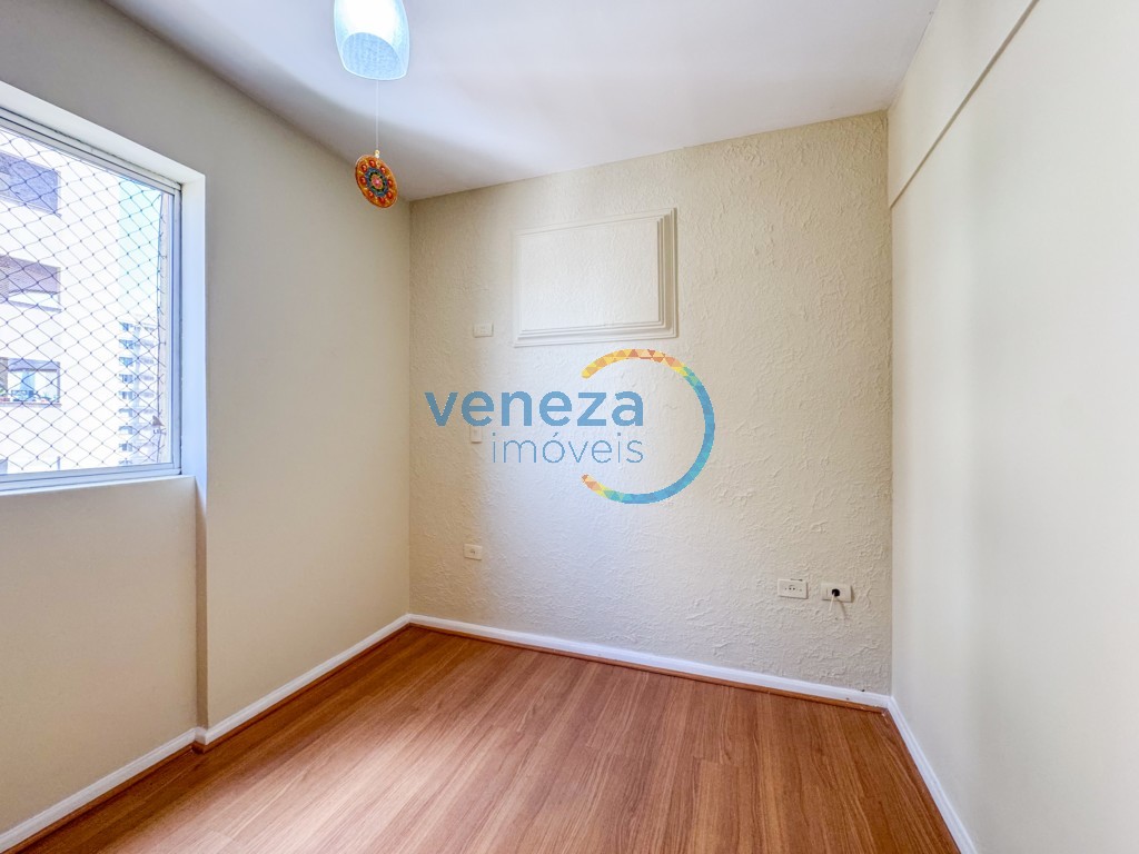 Apartamento à venda no bairro Centro de Londrina com 81.06m<sup>2</sup> útil, 3 quartos, 1 vaga de garagem